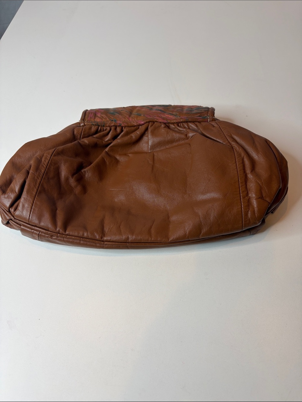 Vintage Chic Brown Shoulder Bag with Artistic Flap - Picture 12 of 13